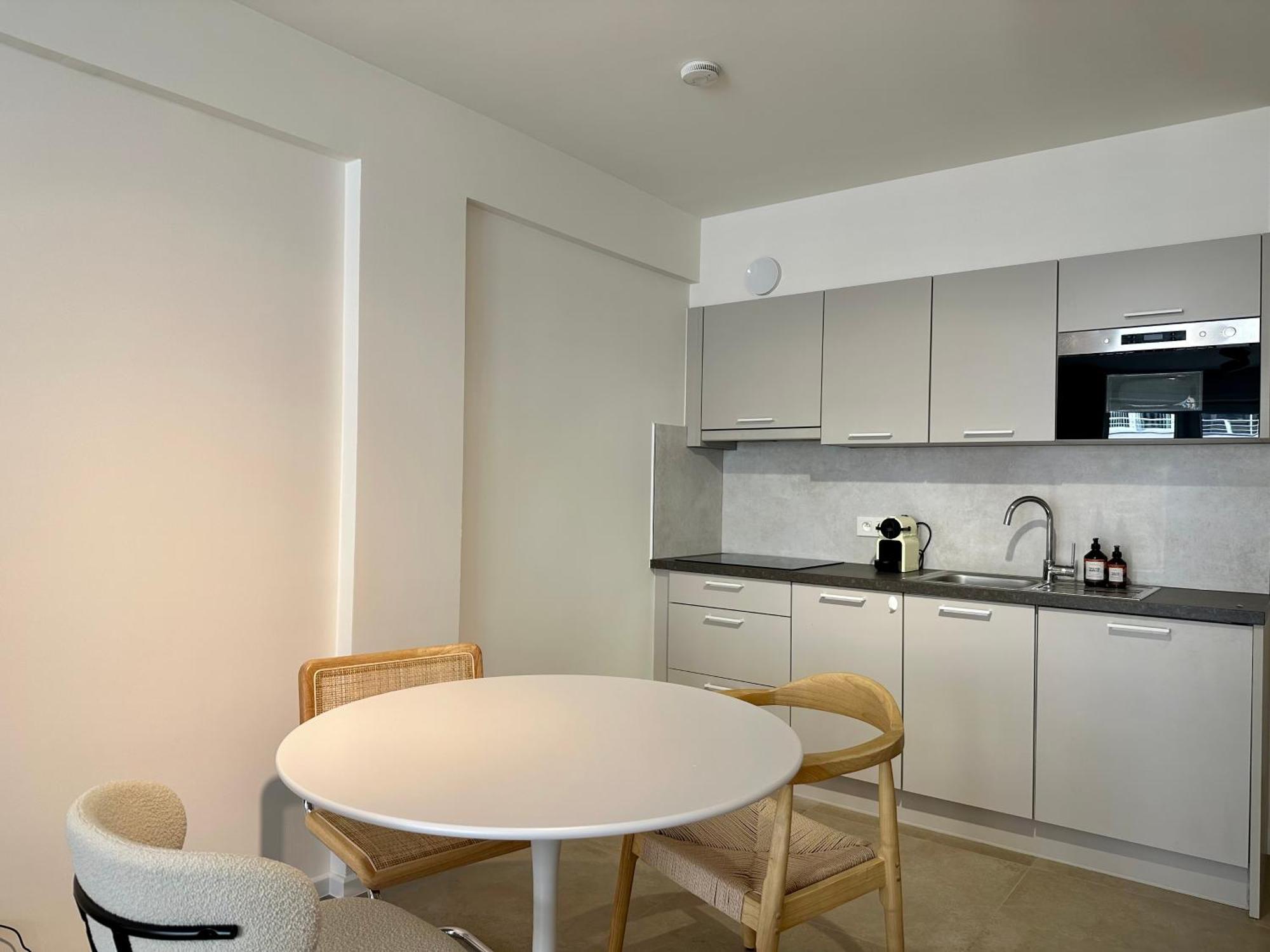 Studio F - 2 Personen - Op 250M Van De Zee Остенде Екстериор снимка