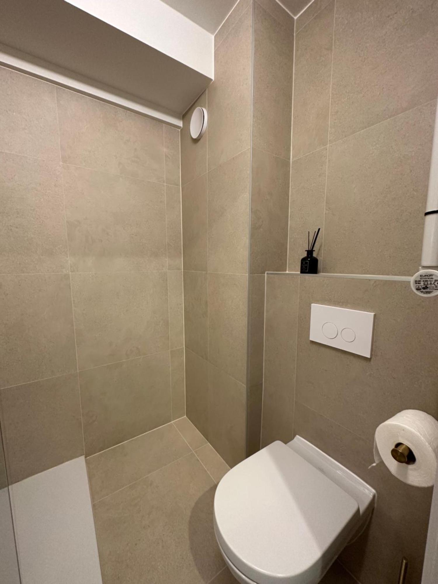 Studio F - 2 Personen - Op 250M Van De Zee Остенде Екстериор снимка